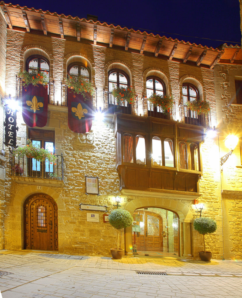 Hotel Merindad De Olite Exterior photo